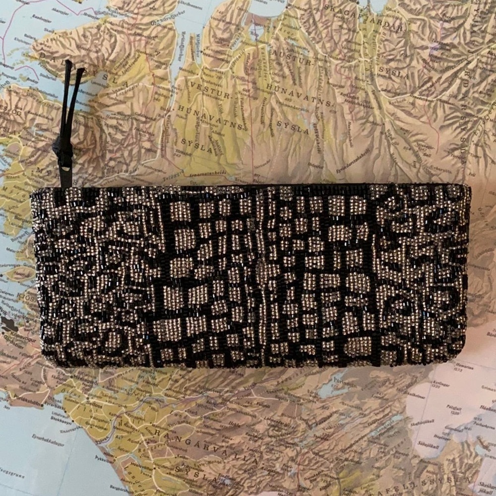 Neiman Marcus‎ Black/Clear Beaded Zip Top Clutch Purse VERY NICE!!